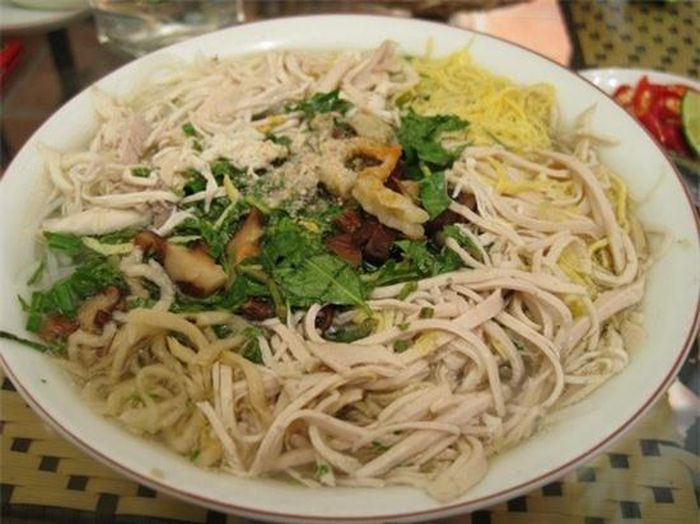 Món ăn này rất ngon và bổ dưỡng.