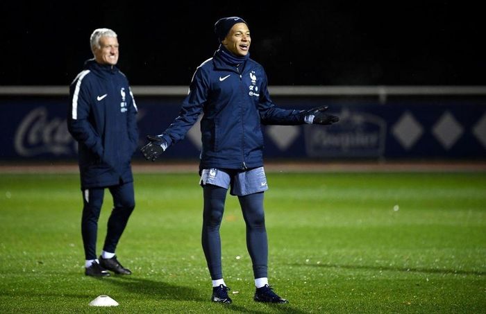  Kylian Mbappe (giữa) là ngôi sao số một của tuyển Pháp lúc này. Ảnh: Getty Images. 