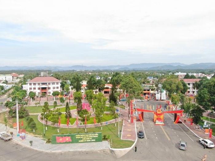 Trung tâm thị xã Hoài Nhơn hôm nay. Ảnh: Phạm Kha