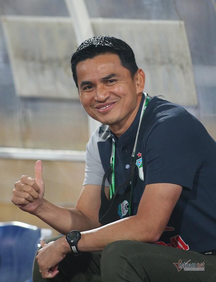 hay Kiatisuk giúp HAGL bay cao