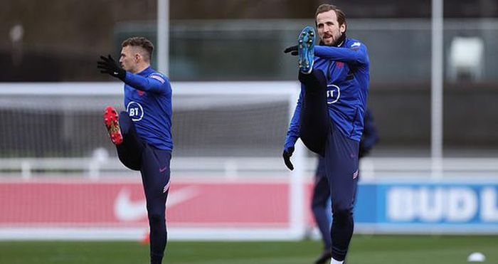 Kane (phải) sẽ chốt tương lai sau kỳ EURO 2020