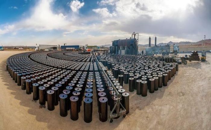 Xăng dầu là mặt hàng thiết yếu tại hầu hết các quốc gia, trong đó có Việt Nam.