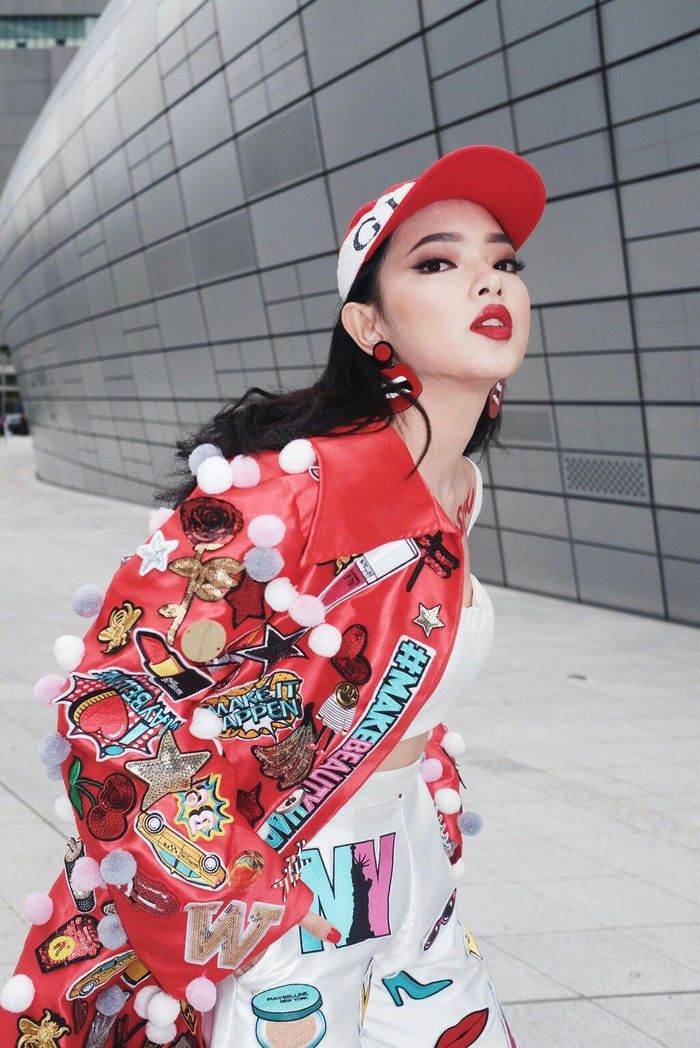 Chưa đến mùa hè nên Châu Bùi chỉ đăng có vài ba ảnh thôi là đã đủ để cộng đồng mạng trầm trồ. Ảnh: Tổng hợp