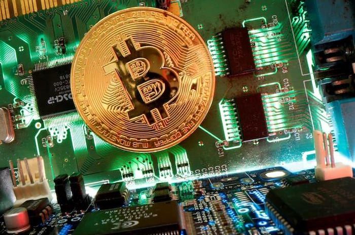  Nhiều nhà đầu tư chật vật tìm nơi an toàn nhất để lưu trữ Bitcoin, nhất là khi giá tăng mạnh khiến vấn nạn tin tặc nghiêm trọng hơn. Ảnh: Getty Images. 