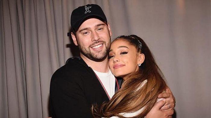 Scooter Braun và Ariana Grande