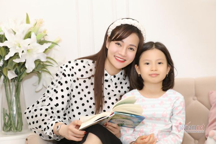 Đây là nơi cô và con gái nhỏ đọc sách, chuyện trò. 
