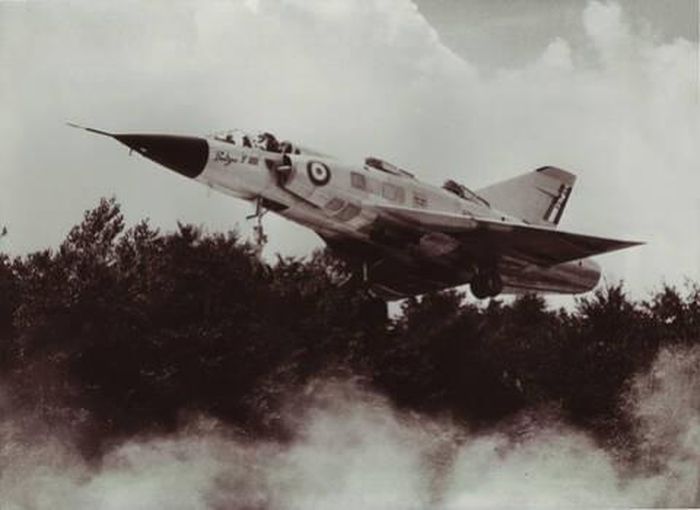 Vào ngày 8/10/1965, một chuyến bay thử nghiệm khác đã diễn ra, với phi công Philip Neal của Mỹ. Trong khi cất cánh thẳng đứng ở độ cao xấp xỉ 50 m, máy bay bất ngờ mất lái và bắt đầu rơi. Phi công đã cố gắng thoát ra, nhưng chiếc dù không đủ độ cao để triển khai, phi công đã thiệt mạng và chiếc máy bay bị hư hại nghiêm trọng. 