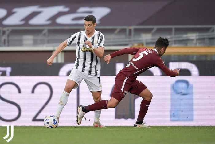 Mang về bàn gỡ hòa 2-2 cho đội khách