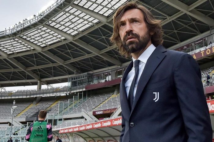 Pirlo đối mặt nguy cơ bị sa thải