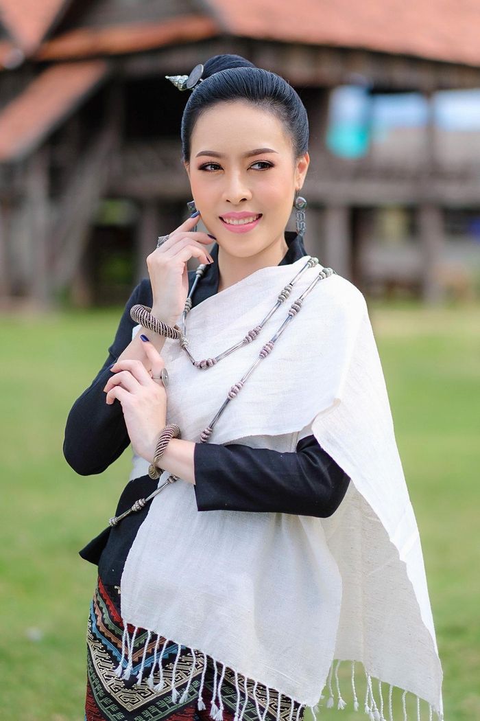  Ngày 4/4, trên trang cá nhân, Phongsavanh Souphavady tuyên bố đòi trả lại vương miện. Theo dự kiến, cô sẽ là một trong những đối thủ của Hoa hậu Việt Nam Đỗ Thị Hà tại Miss World 2021. Về phía Miss World Lào, đại diện đơn vị này cho biết sẽ tôn trọng quyết định của Souphavady dù chưa rõ lý do. Như vậy, Phongsavanh Souphavady là người chỉ giữ vương miện trong 3 ngày. 