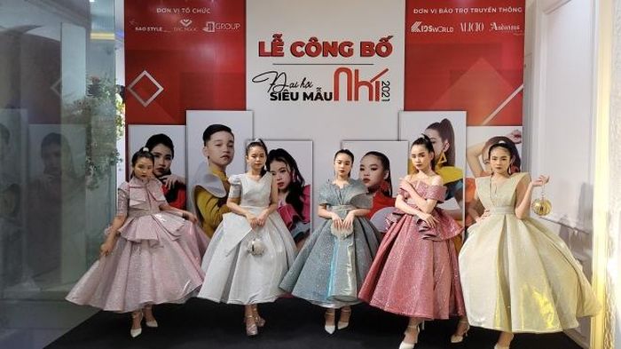 6 mẫu nhí đại diện cho chương trình gồm Hữu Nhật, Phan Trang Anh, Trần Phương Anh, Nguyễn Hòa Tú Quyên, Susi Bảo Trân và Vũ Nguyễn Khánh Linh
