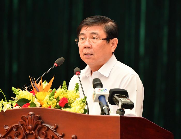 Chủ tịch UBND TPHCM Nguyễn Thành Phong phát biểu tại hội nghị. Ảnh: VIỆT DŨNG