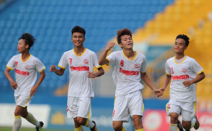 Đội bóng này của HLV Guillaume đã vào chung kết U17 QG 2020 và đang hướng tới thành tích tương tự ở VCK U19 QG 2021 sau 3 trận toàn thắng vòng bảng. Ảnh: Anh Đồng