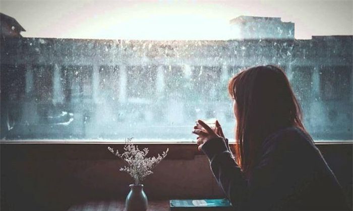 Tán tỉnh bâng quơ là không thích, nếu thích thật thì lúc nào cũng dè dặt cẩn thận.