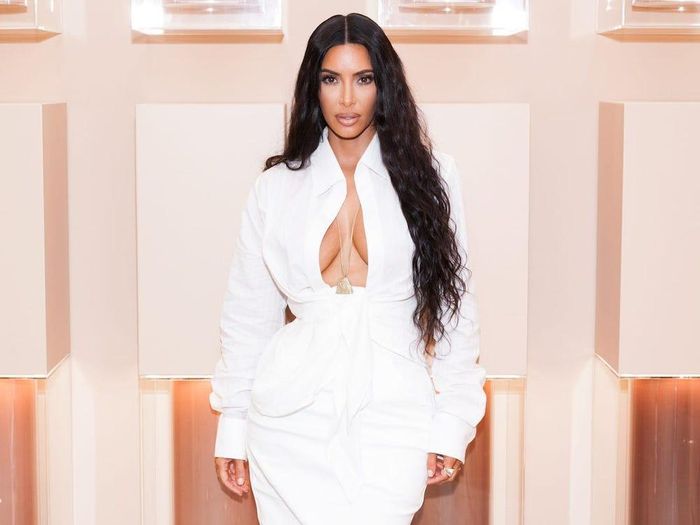 Kim Kardashian trở thành tỷ phú nhờ kinh doanh.