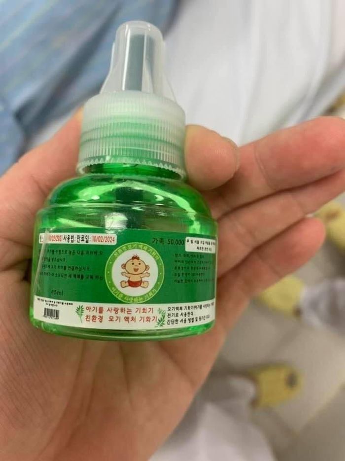 Loại tinh dầu đuổi muỗi mà gia đình bệnh nhân sử dụng 