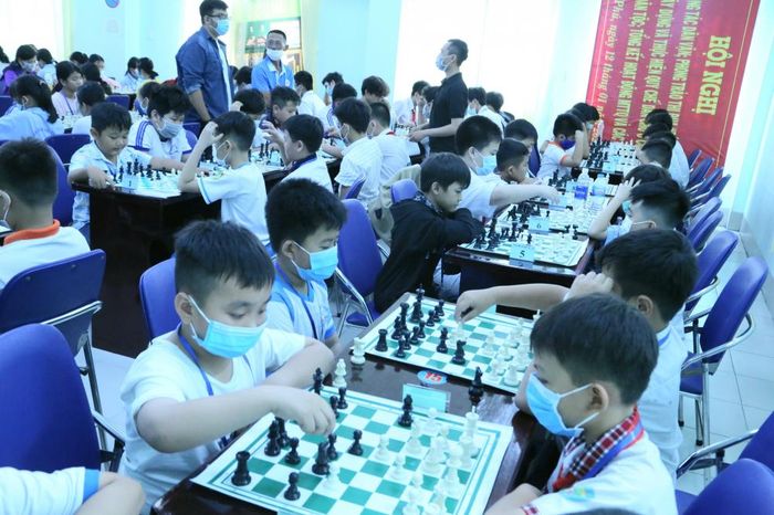 Các vận động viên tham gia thi đấu môn Cờ Vua.