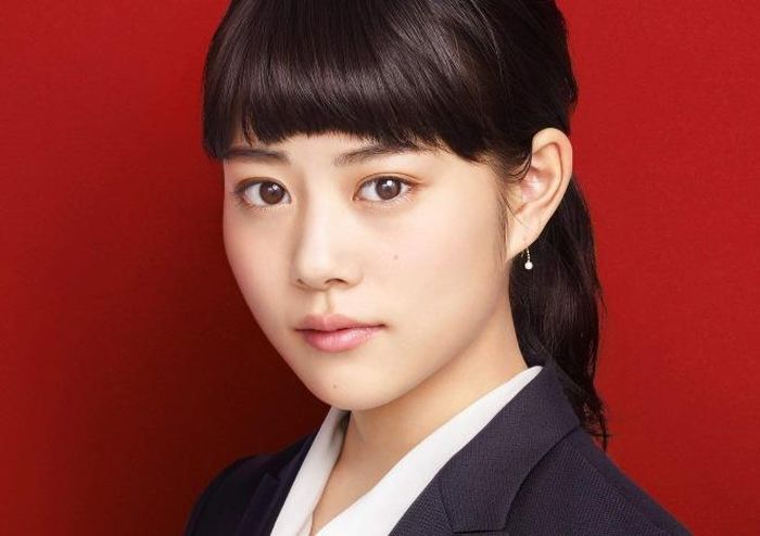 Takahata có vai diễn đầu tiên năm 2005, khi cô mới 14 tuổi.
