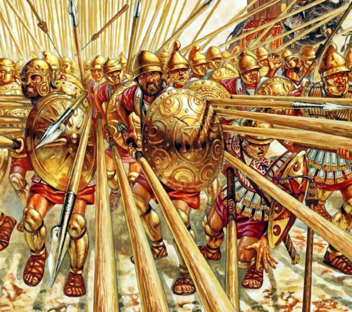 Ví dụ như trận Lechaeum, một lực lượng Athens trang bị nhẹ và cơ động với lao và nỏ đã đánh cho một đơn vị bộ binh nặng của Sparta tan tành. Trong trận này, đội hình phalanx của Sparta đã sụp đổ vì không có lực lượng bắn cung bảo vệ như mọi khi.