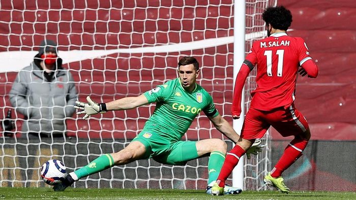 Liverpool ép sân từ đầu