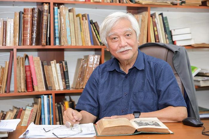 Nhà Sử học Dương Trung Quốc