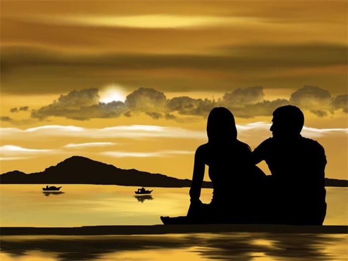Thường nói từ "chúng ta": Bạn sẽ dễ dàng từ "tôi" trở thành "chúng ta" trong mọi suy nghĩ và hành động khi yêu. Một trong những dấu hiệu cho thấy mối quan hệ của bạn bền vững chính làkhi trong mọi cuộc tranh luận hay kế hoạch ảnh hưởng đến cả hai hoặc chỉ riêng bản thân mình, chàng đều dùng từ "chúng ta" khi nhắc đến.