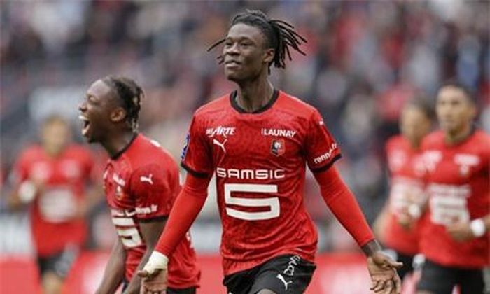 Eduardo Camavinga đã thi đấu 75 trận cho Rennes dù mới 18 tuổi.