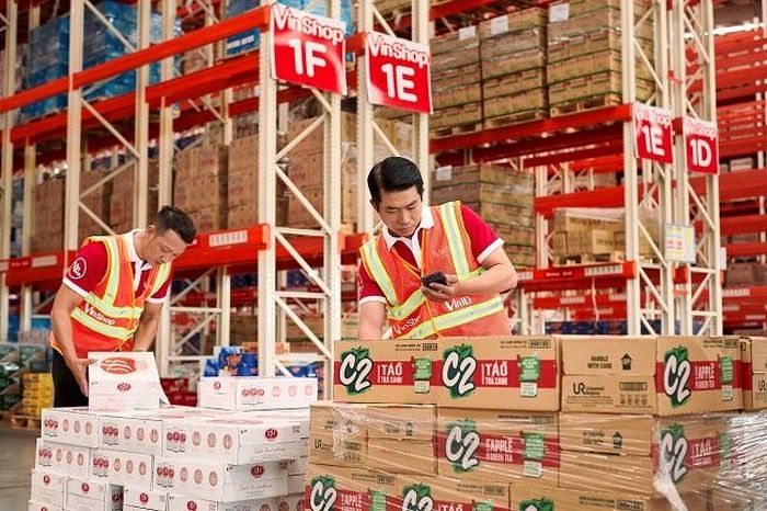 VinShop đưa công nghệ và các giải pháp tài chính giúp thay đổi ngành bán lẻ truyền thống Việt Nam.