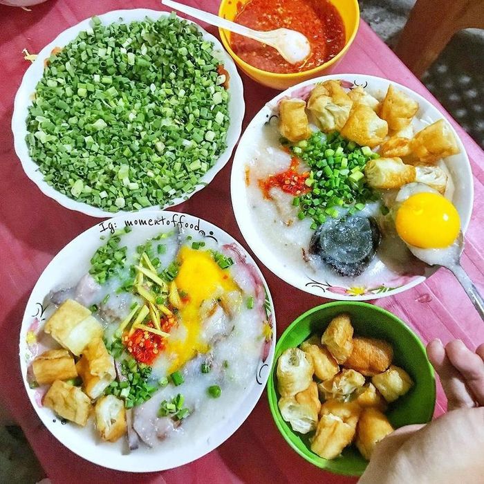Ảnh: Thichanthichuong, diadiemanuong. 