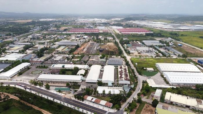 VSIP Quảng Ngãi vừa nhận giải thưởng Khu công nghiệp xanh quốc gia 2020, khẳng định tiêu chí xây dựng khu công nghiệp hướng đến môi trường làm việc, sống và vui chơi hiệu quả.