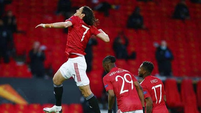 Cavani có thể là thủ lĩnh hàng công MU