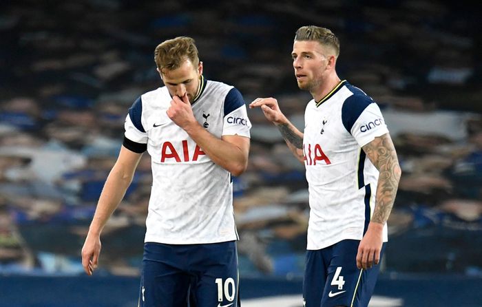  Tuy nhiên, đội bóng của anh không thể có chiến thắng trước Everton khi Sigurdsson một lần nữa quân bình tỷ số ở phút 62. Những nỗ lực sau đó của Tottenham là không đủ, bất chấp việc họ đưa vào sân Erik Lamela và Lucas Moura để tăng chất lượng hàng công. 