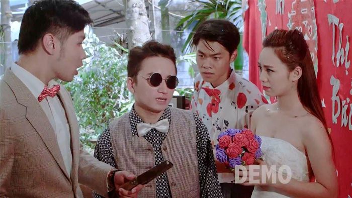 Năm 2015, Phan Mạnh Quỳnh nổi lên nhờ hit Vợ người ta. Trong MV, anh xuất hiện với kiểu tóc chải ngược, để lộ trán và phong cách thời trang cổ điển. Hình ảnh trong MV của Phan Mạnh Quỳnh để lại ấn tượng với khán giả, từng được mang vào chương trình Gương mặt thân quen.