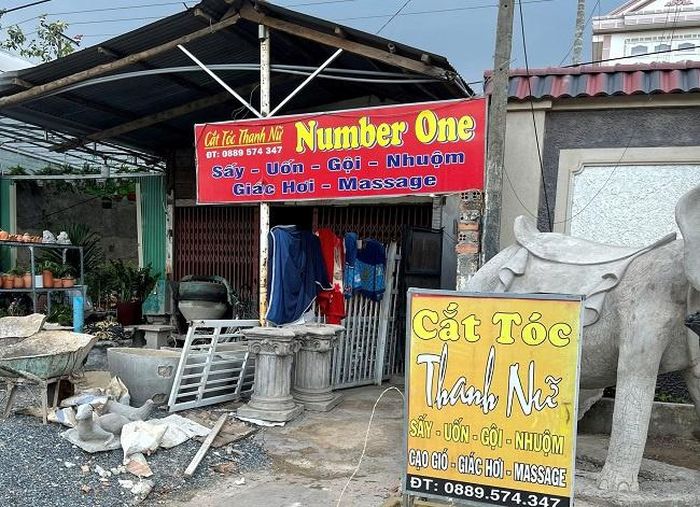 Ổ mại dâm núp bóng tiệm cắt tóc.