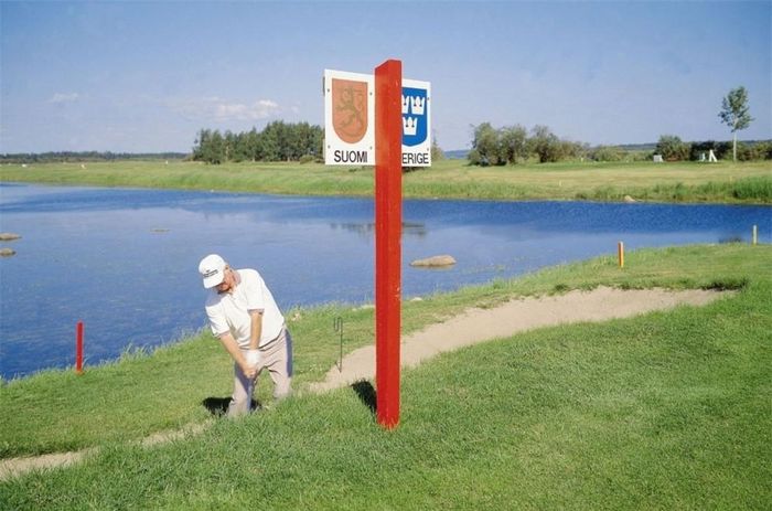 ThụyĐiển - Phần Lan. Bạn thậm chí có thể chơi golf trên biên giới Phần Lan - Thụy Điển. 