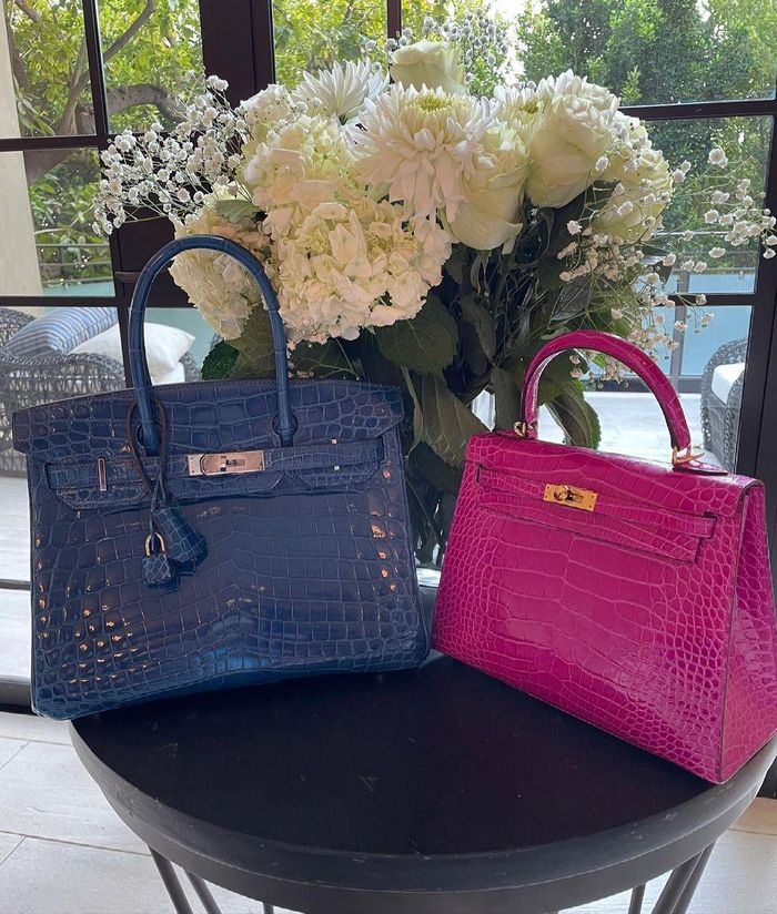  Mẫu túi xách Birkin da cá sấu có giá 79.000 USD. Ảnh: @iamcardib. 