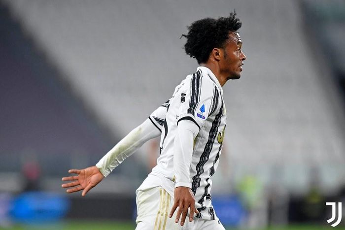 Cuadrado lập cú đúp kiến tạo cho đồng đội ghi bàn