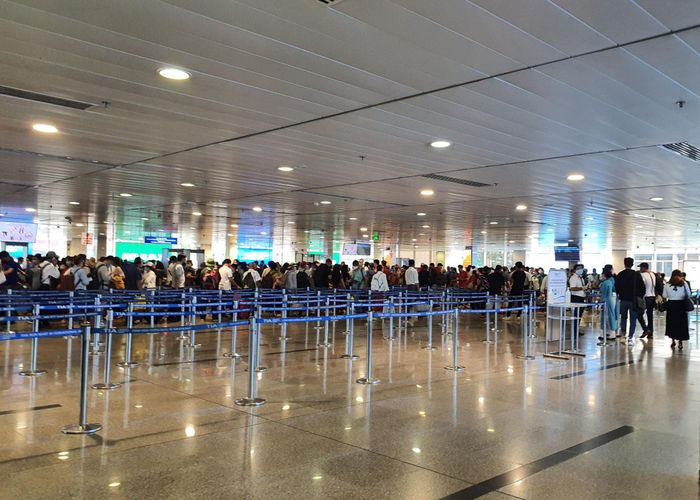 Khu vực soi chiếu an ninh ở sân bay Tân Sơn Nhất đã thông thoáng hơn.