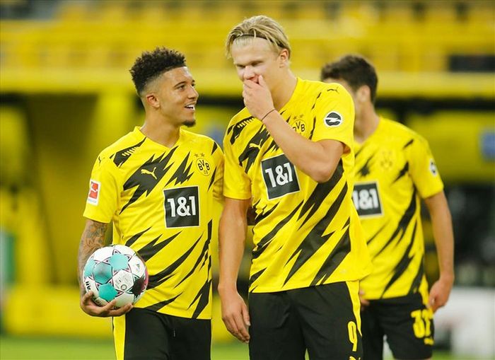 Sancho và Haaland là những mục tiêu của MU