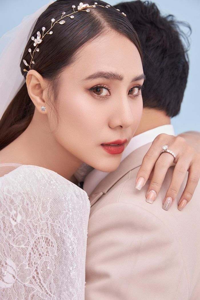 Hồ Bích Trâm kết hôn với chồng hơn 7 tuổi. Ảnh: NVCC.