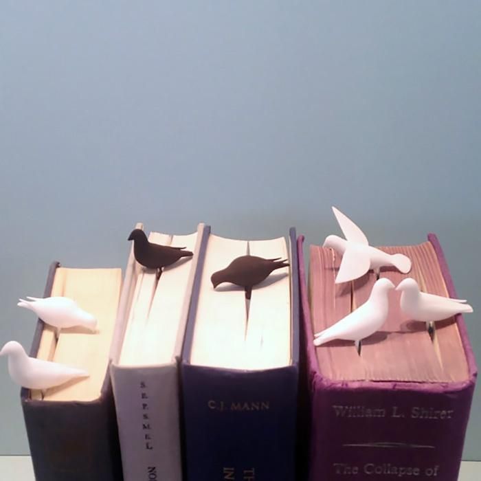  7. Trong trường hợp bạn đọc nhiều cuốn sách cùng lúc, mẫu bookmark đàn chim như trong ảnh sẽ là sự lựa chọn phù hợp với nhiều hình thái khác nhau. Nguồn: Boredpanda. 