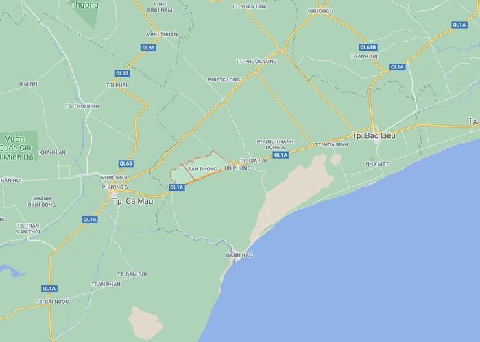 Xã Tân Phong (khoanh đỏ) thuộc thị xã Giá Rai, tỉnh Bạc Liêu. Ảnh: Google Maps.