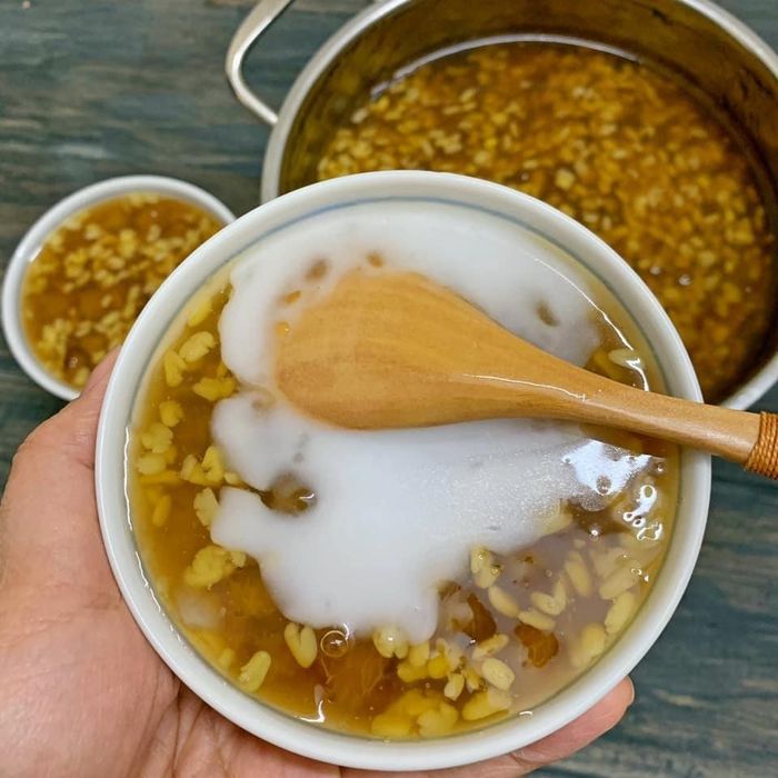 Chè bưởi là một món ăn giải nhiệt được nhiều người yêu thích. (Ảnh: Hưng Giang)