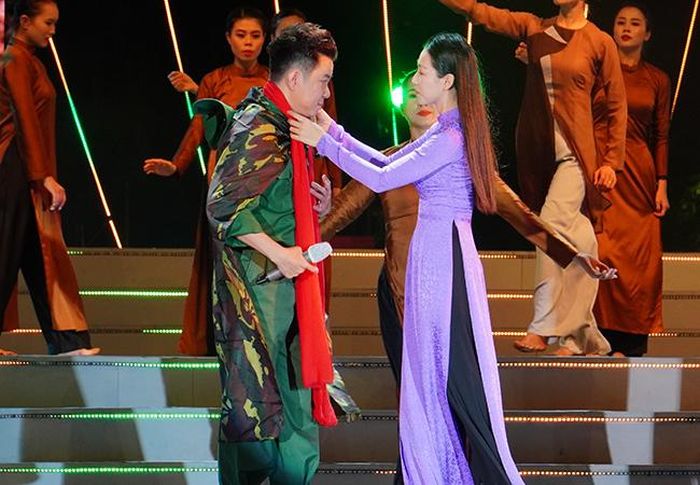  Quốc Đại - Cao Công Nghĩa với ca khúc 'Câu hò bên bờ Hiền Lương' 