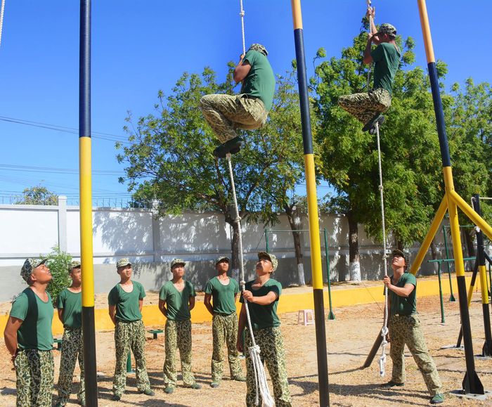  Phát triển kỹ năng leo trèo, tiếp cận mục tiêu với bài tập leo dây đứng. 