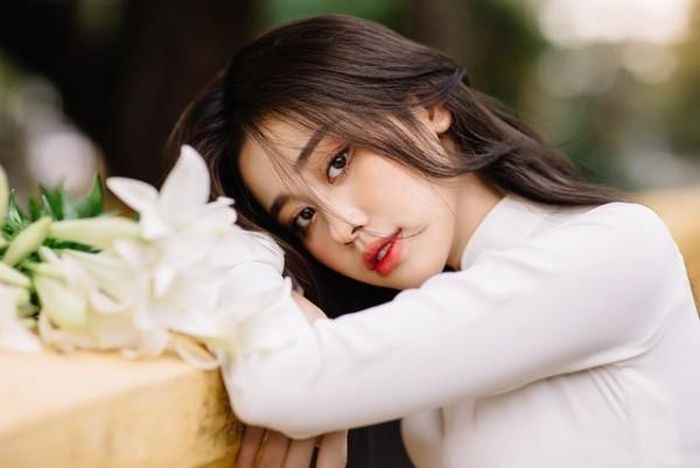 Ngoài thời gian học tập và làm mẫu ảnh, Bích Hằng còn học nhảy để giúp mình có thêm kỹ năng.