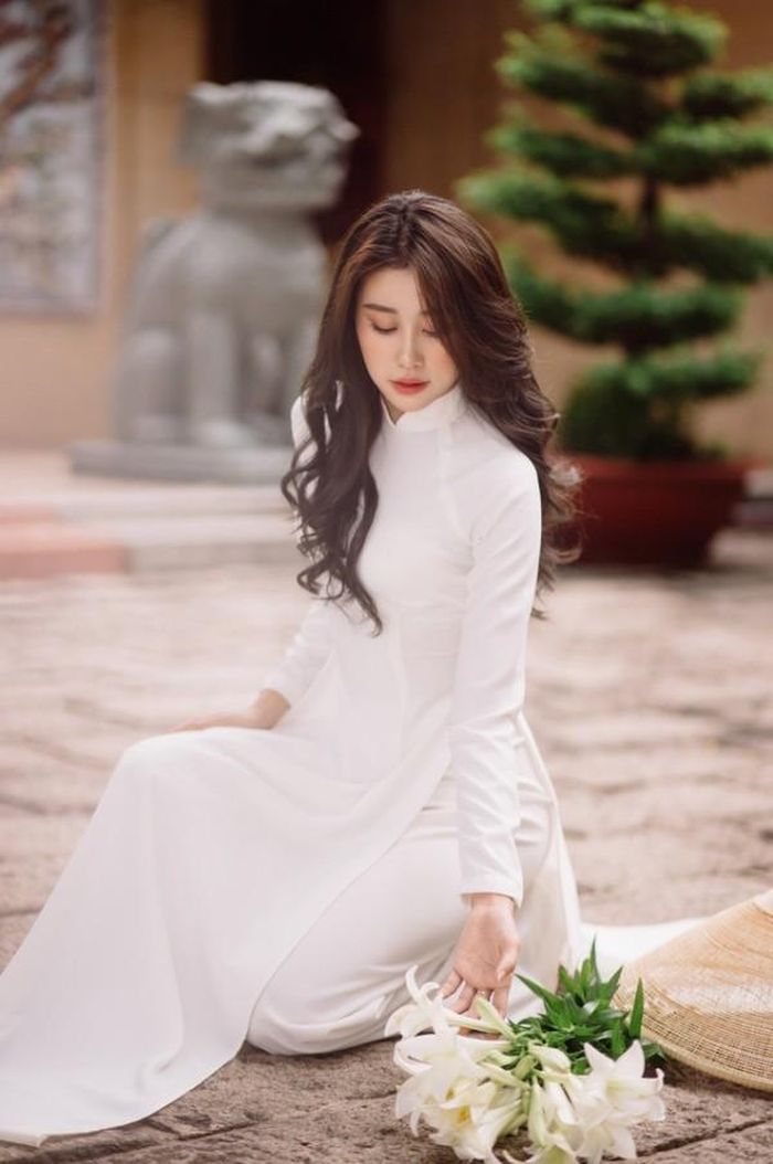  Hot girl 10X Đắk Lắk cho biết bản thân có niềm đam mê bất tận khi được chụp những bộ hình nghệ thuật, lưu giữ dấu ấn thanh xuân đáng nhớ.