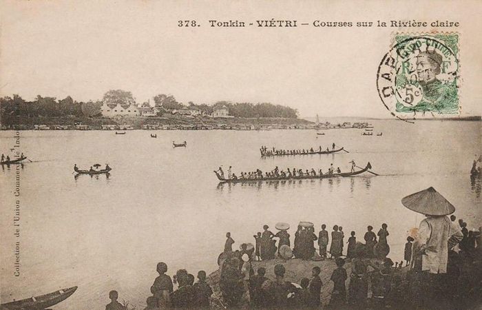 Lễ hội đua thuyền trên sông Lô.