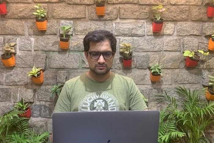 Ông Nikhil Jois điều hành một nhóm tình nguyện ở Bangalore, Ấn Độ. (Ảnh: Nikhil Jois)