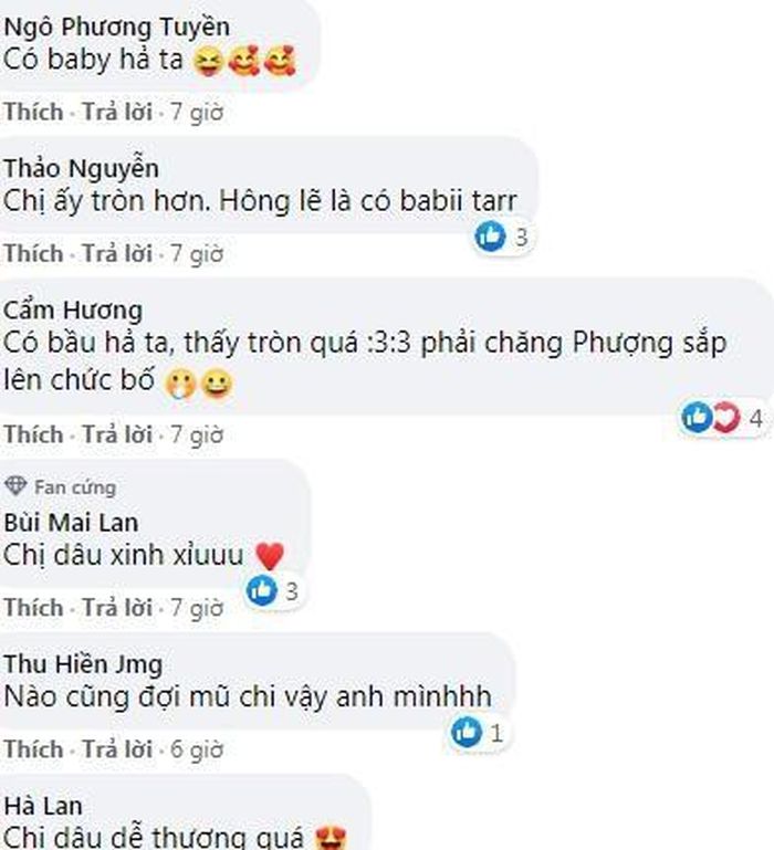 Dưới phần bình luận, người hâm mộ thi nhau để lại bình luận nghi vấn Công Phượng và bà xã đã chính thức lên thiên chức mới sau hơn nửa năm kết hôn